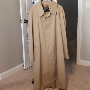 Burberry trechcoat